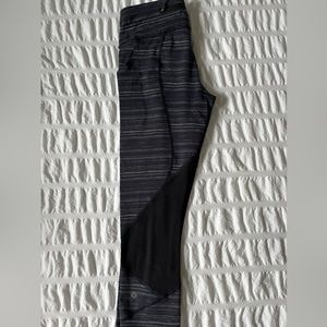 Lululemon crop leggings size 6